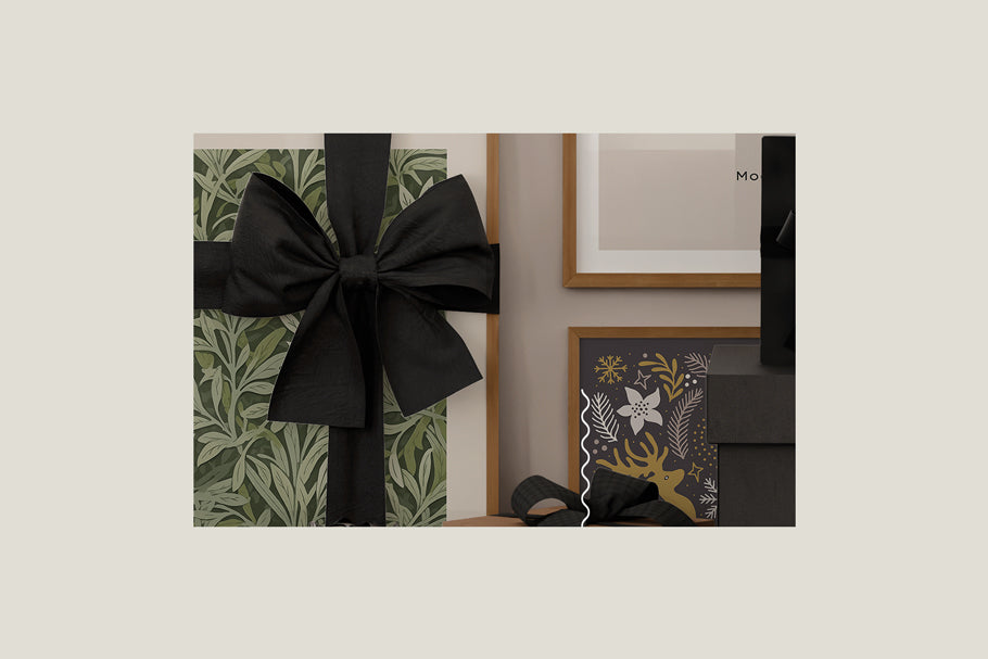 BOX & BOW NO. 98 | Festive Gallery Frame Mockup Set