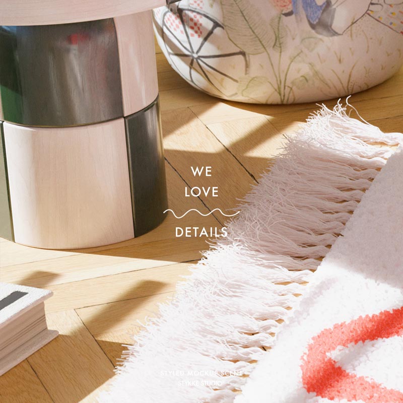 Poppy Daisy No 84 | Frame Mockup 335 - Horizontal
